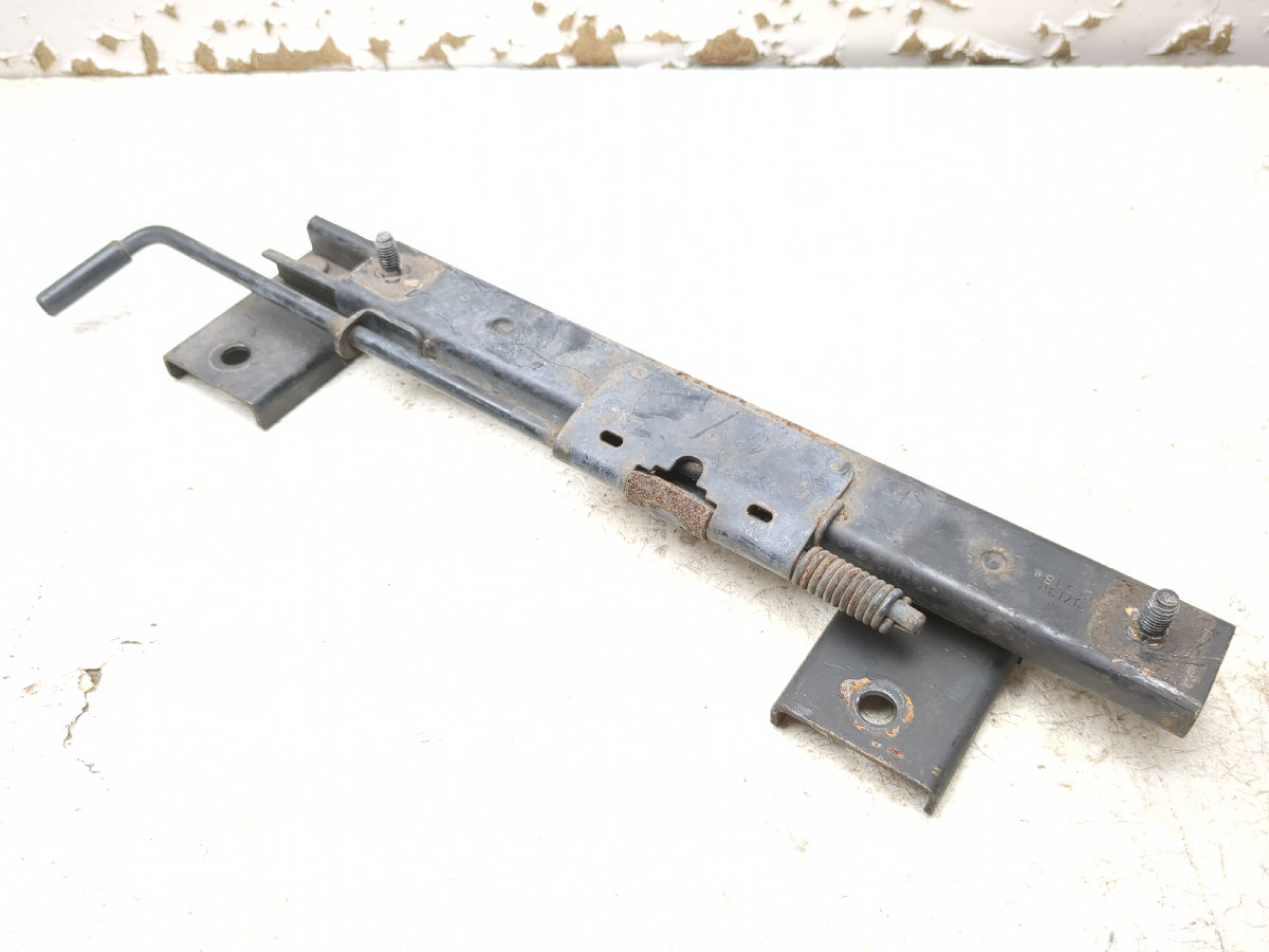 23 Yamaha Wolverine 1000 RMAX 4 Seat Adjuster Sliders Brackets 3713A3004