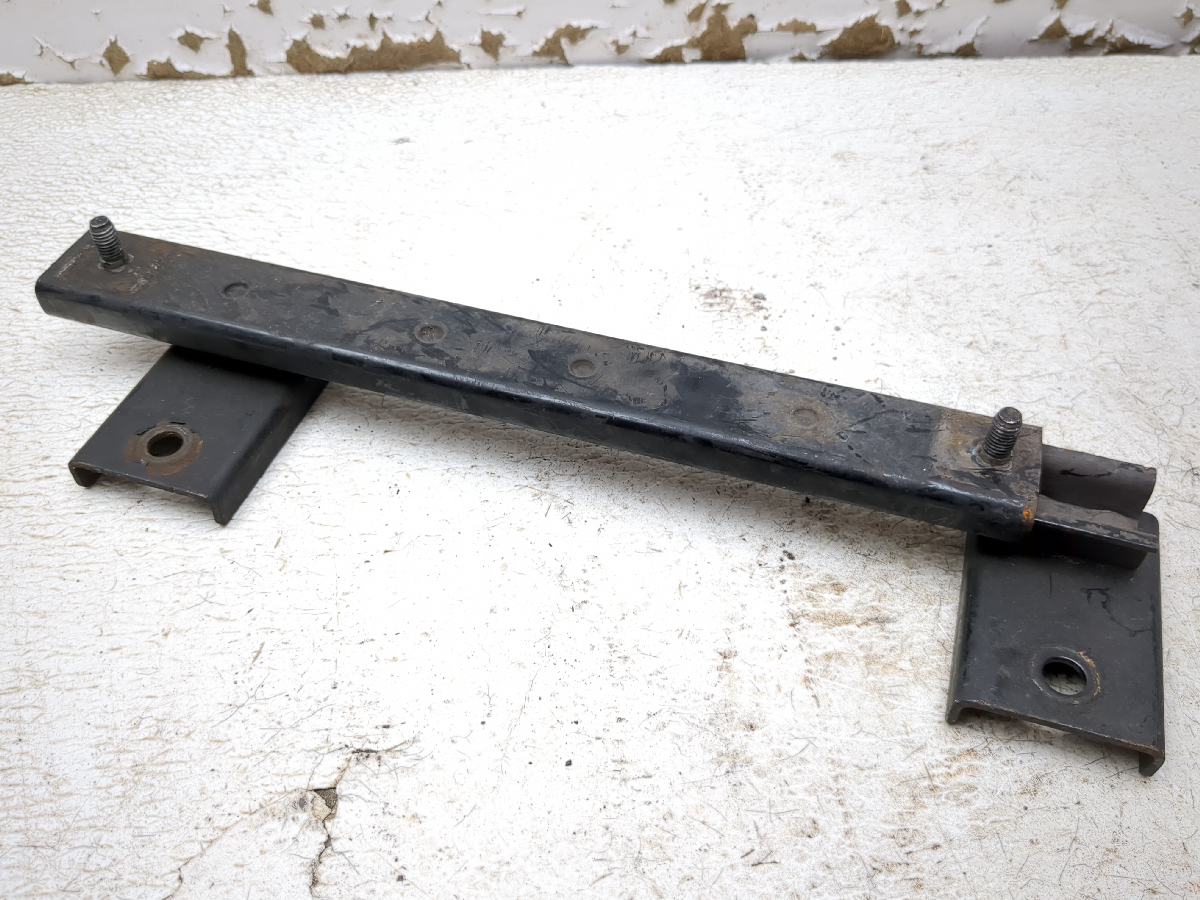 23 Yamaha Wolverine 1000 RMAX 4 Seat Adjuster Slider Bracket 3713A3004