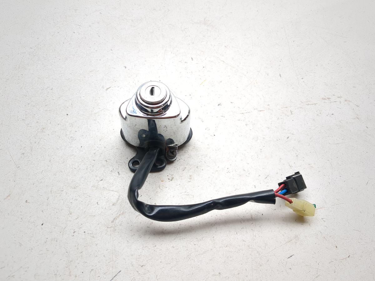 04-09 Honda VT750CA Shadow Aero 750 Ignition Lock No Key