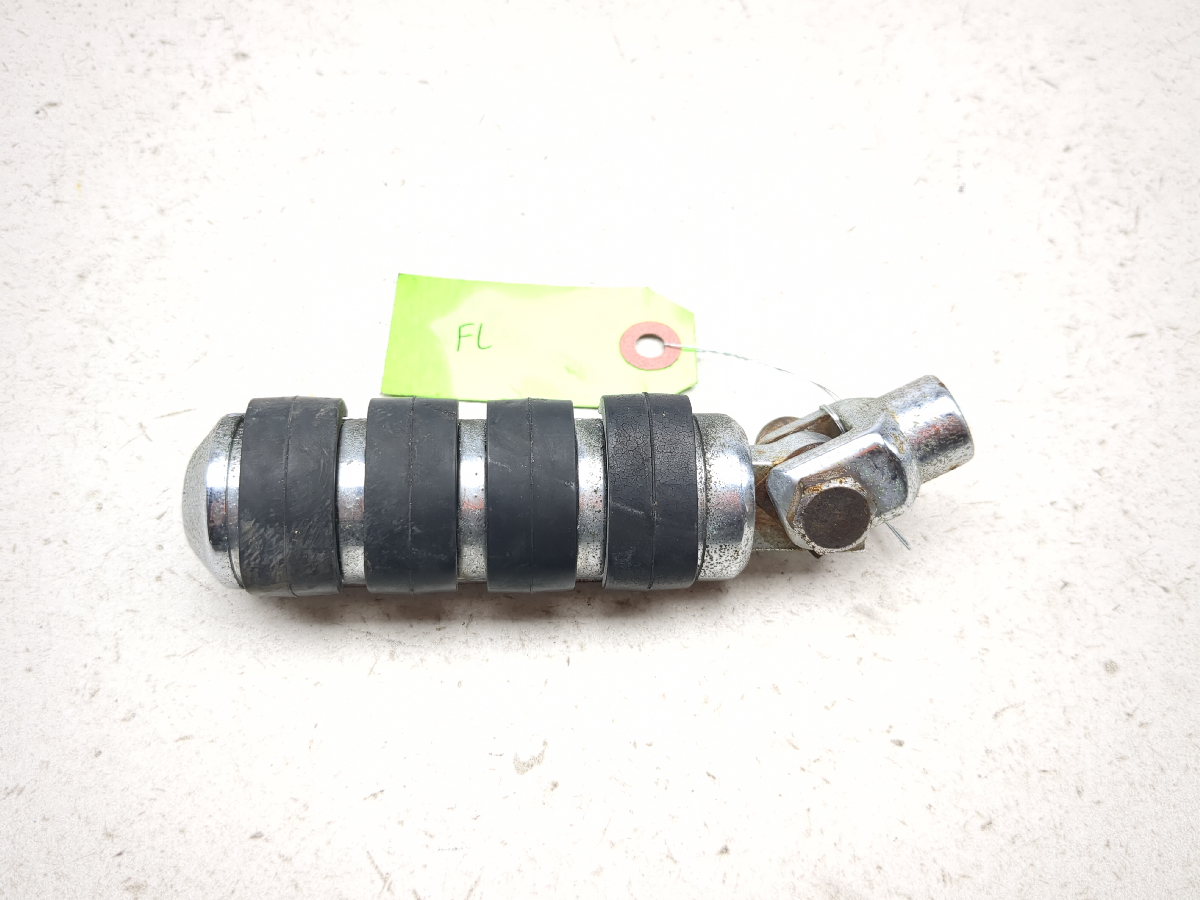 05 Kawasaki VN1600 Vulcan Nomad Front Left Driver Foot Peg