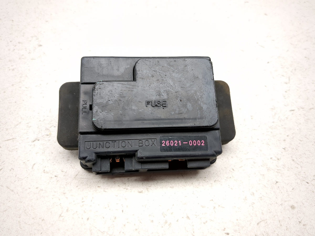 05 Kawasaki VN1600 Vulcan Nomad Fuse Junction Box 26021-0002
