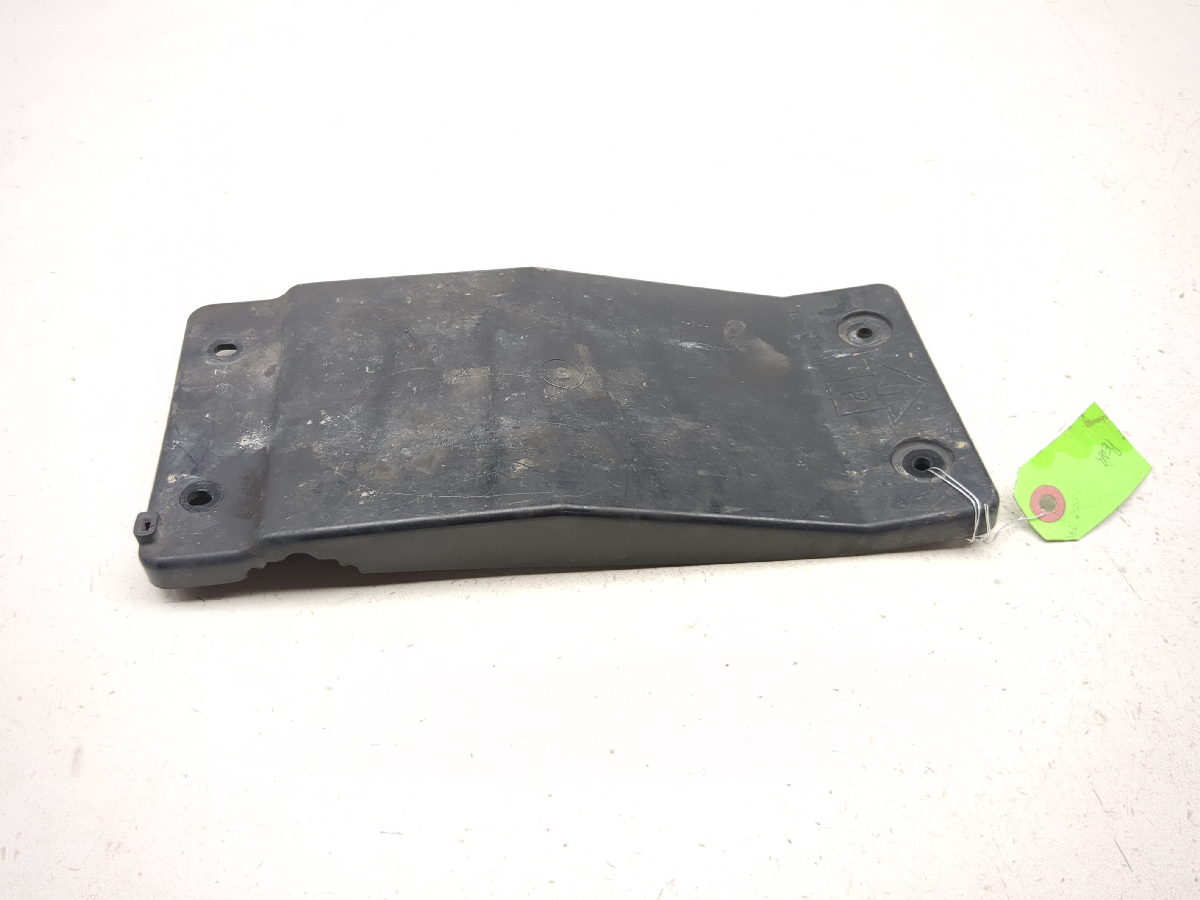 05 Kawasaki VN1600 Vulcan Nomad Rear Taillight Cover 14091-0370