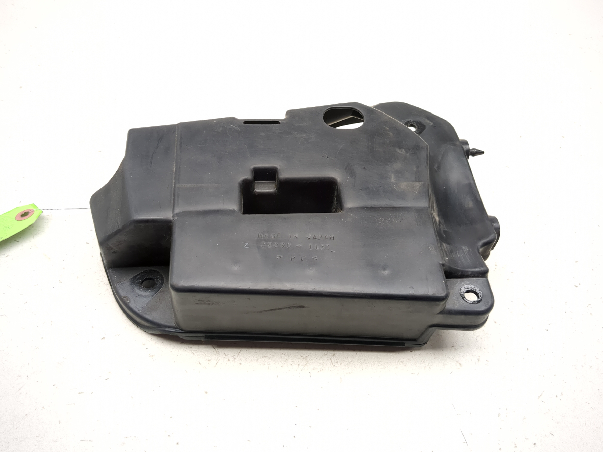 05 Kawasaki VN1600 Vulcan Nomad Tool Case 32098-1137 TRSH PL
