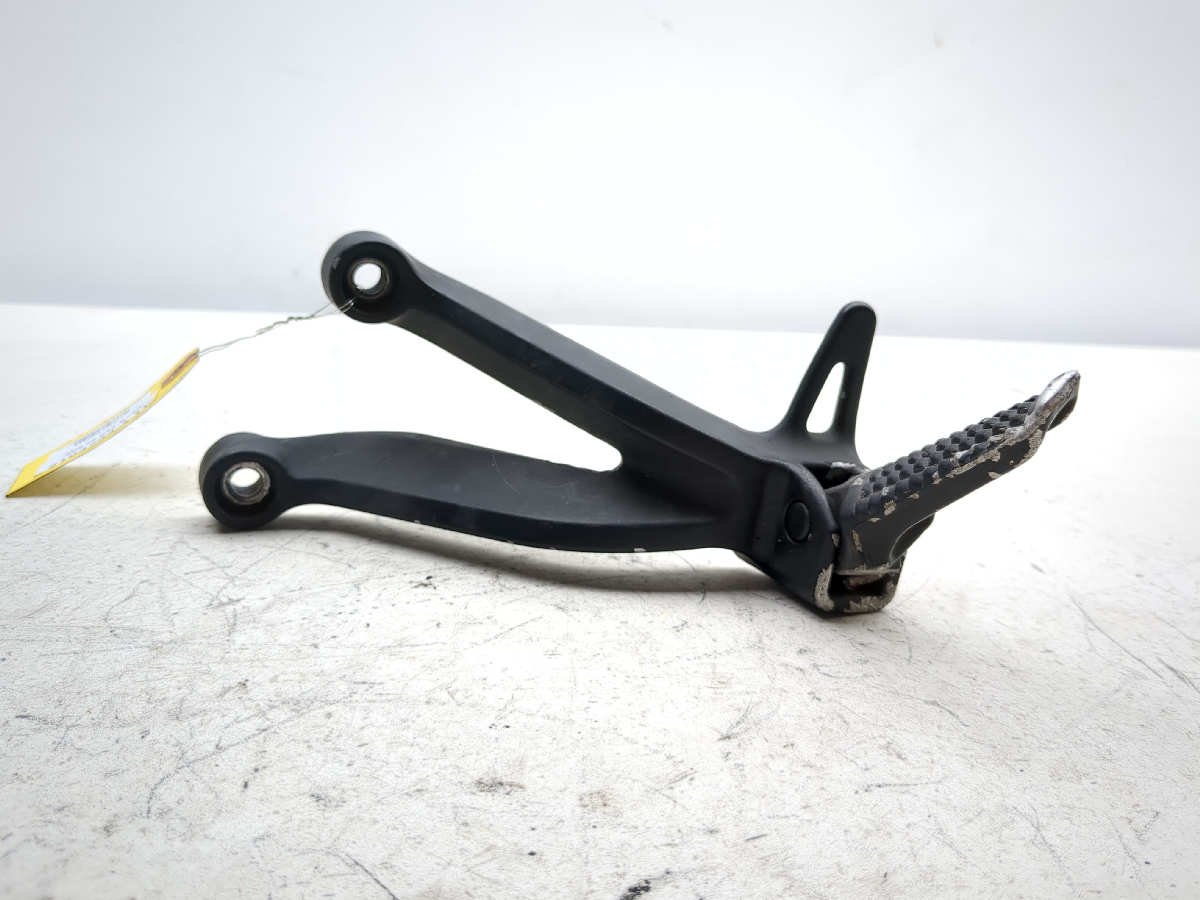 01-03 Suzuki GSXR 600 750 Rear Left Passenger Foot Peg TRSH DW