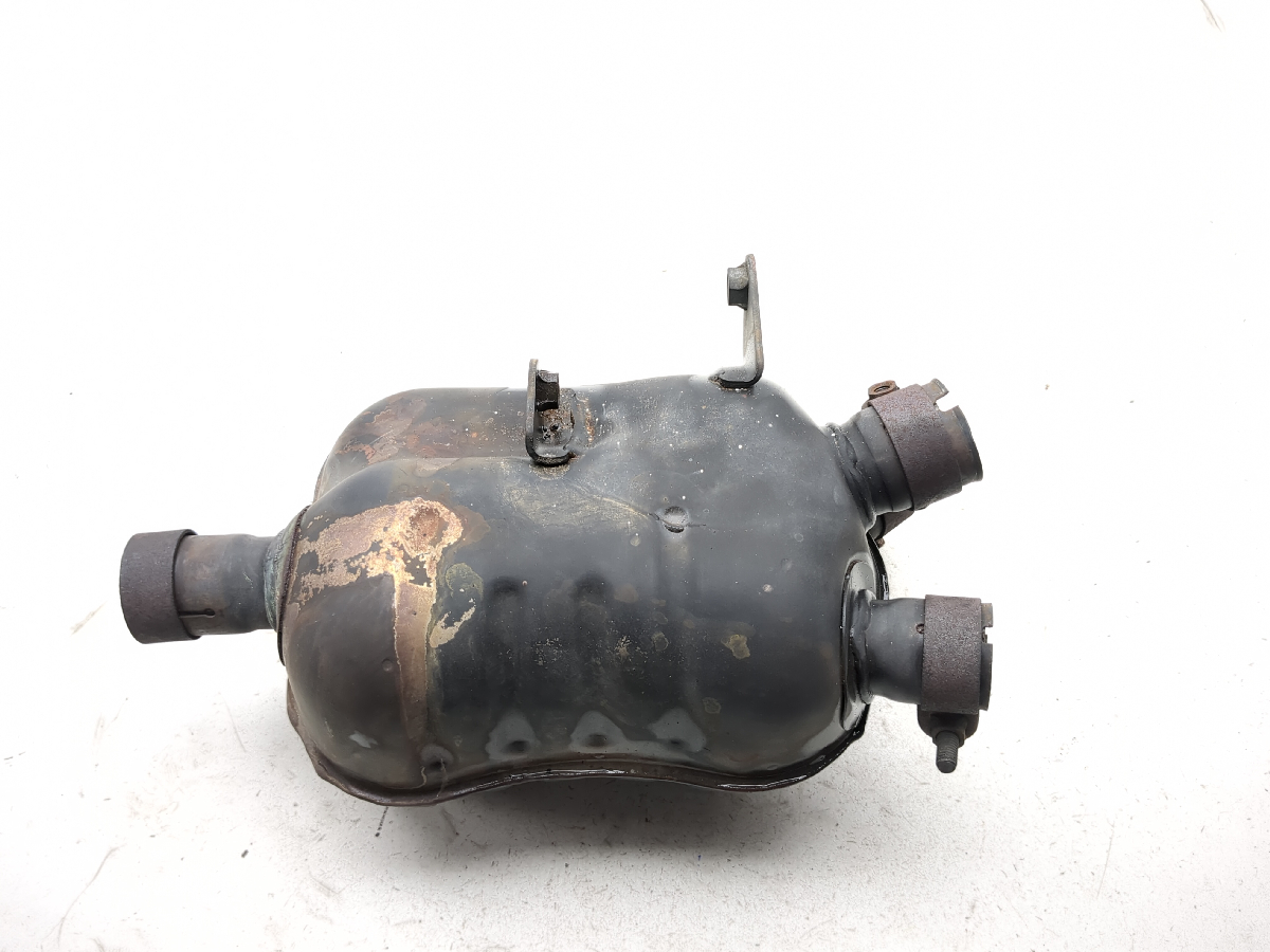 98-04 Kawasaki VN1500 Vulcan Nomad Exhaust Chamber 18004-1092