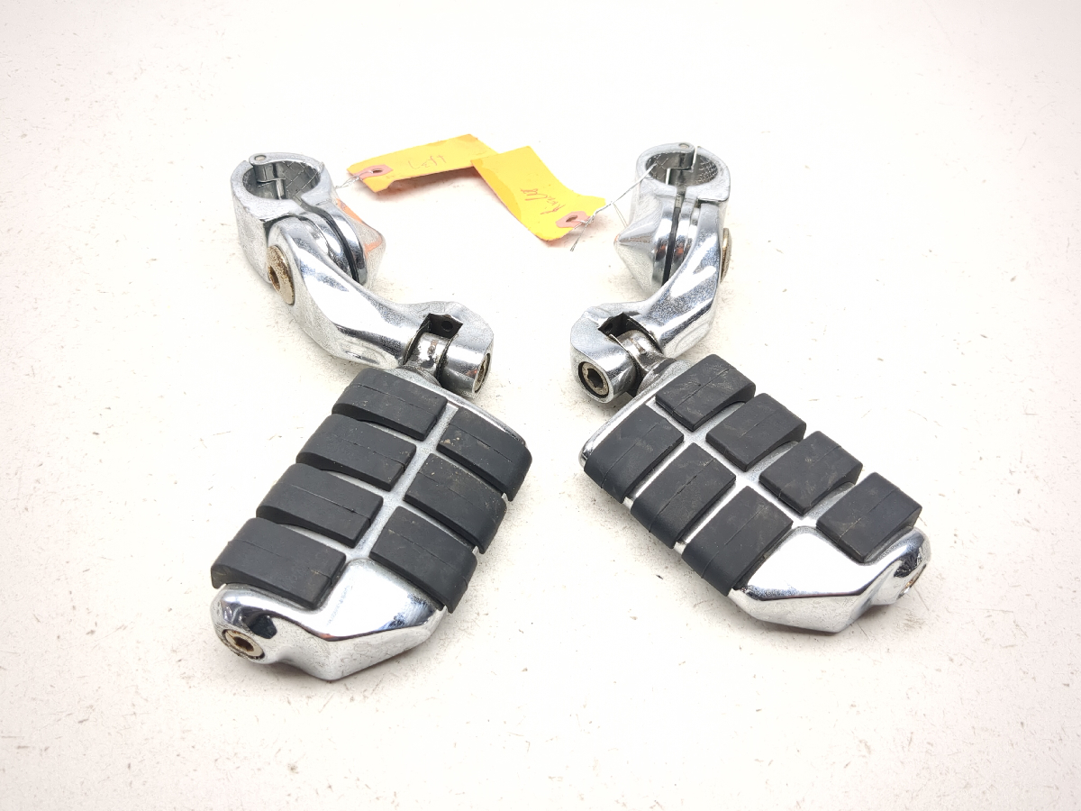 07-17 Harley Softail Fatboy FLSTF Front Highway Foot Pegs Set Pair