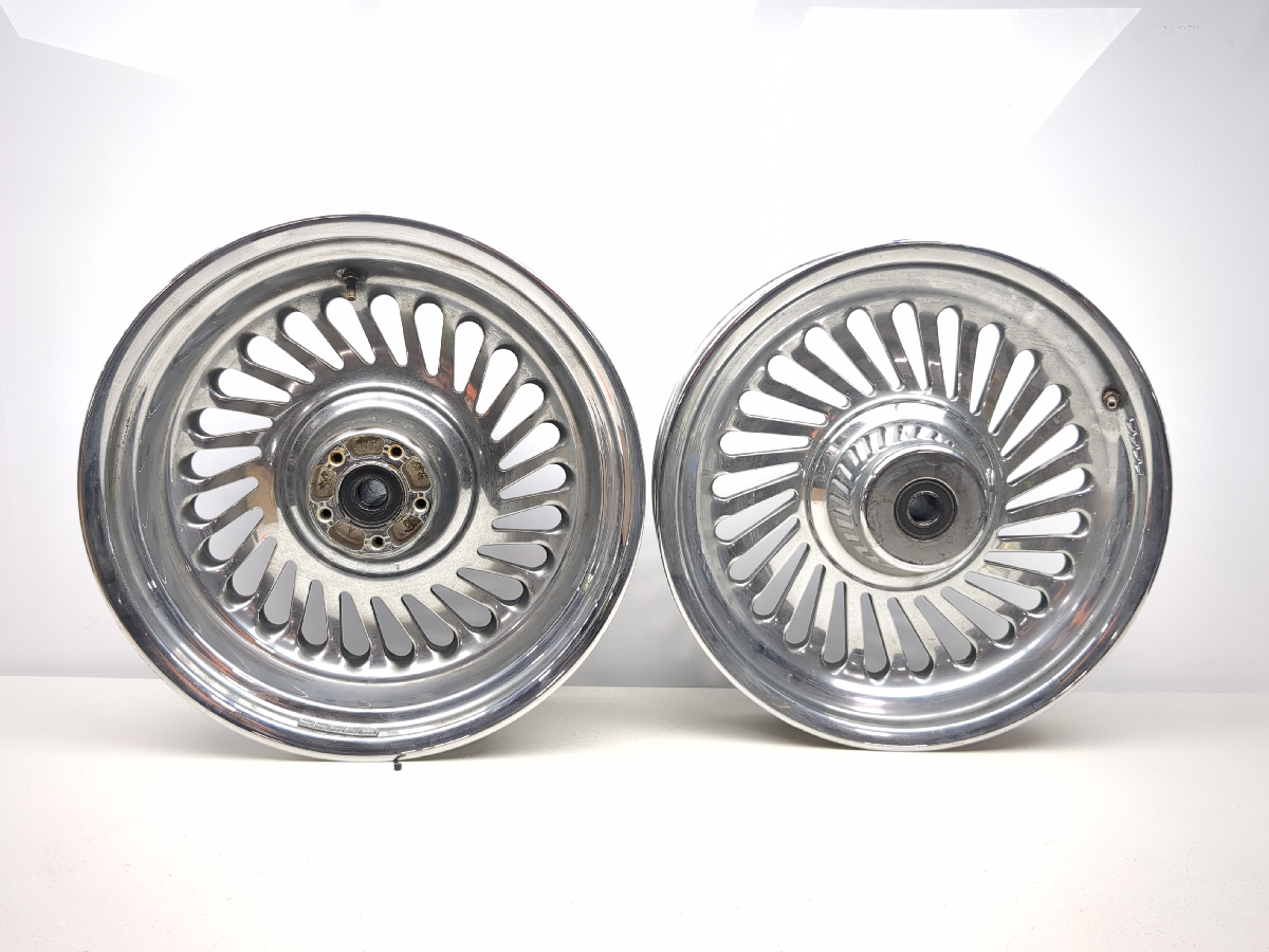07-17 Harley Softail Fatboy FLSTF Chrome Teardrop Wheels 17×3.50 17X6 STRAIGHT