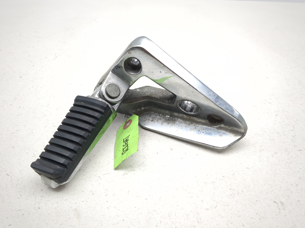 85-06 Kawasaki Vulcan 750 VN750 Rear Right Passenger Foot Peg