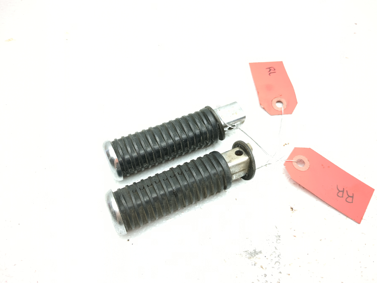 94-04 Honda VF750C Magna 750 Left Right Passenger Foot Pegs