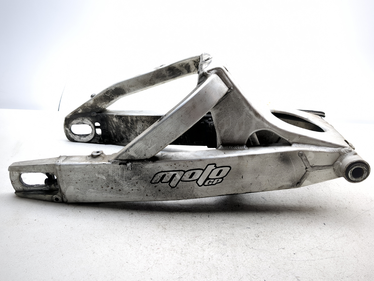 99-02 Yamaha YZF R6 Rear Wheel Swing Arm Frame
