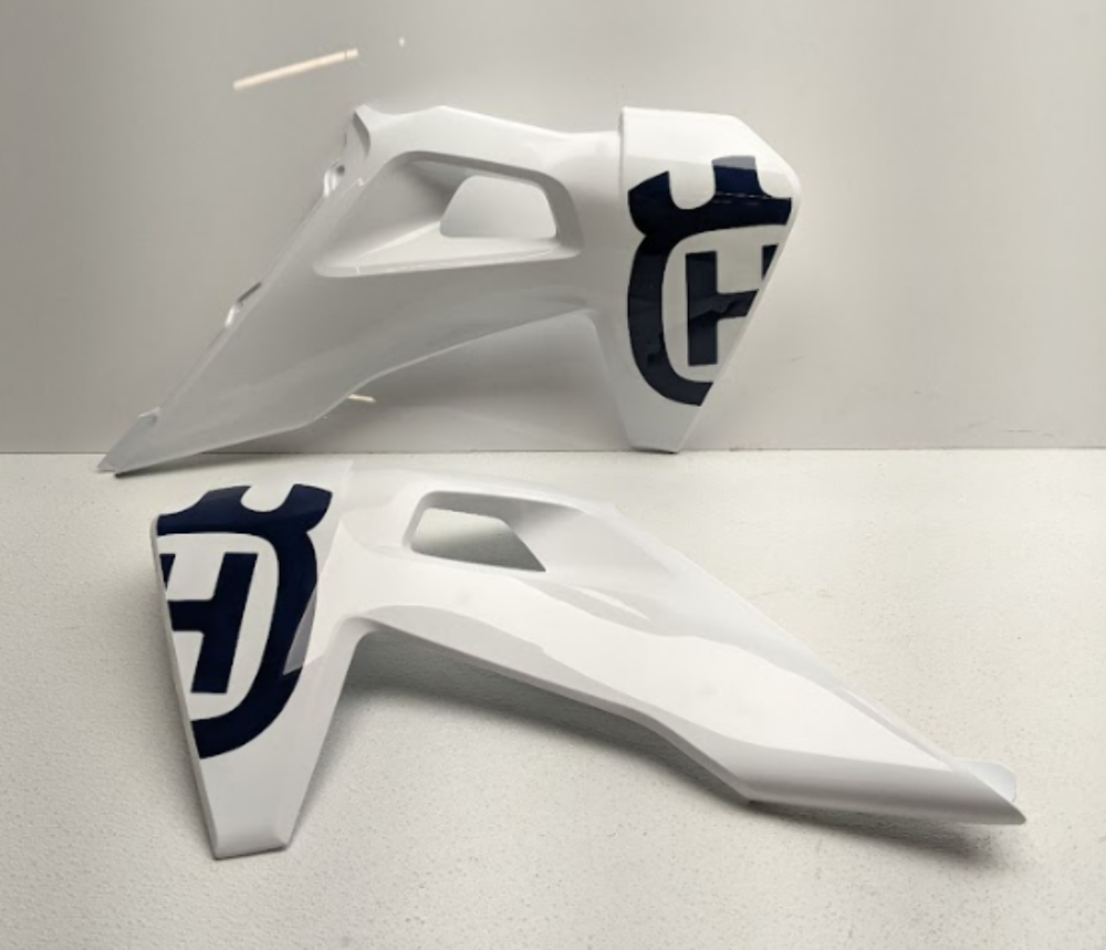2020 Husqvarna FC 350 OEM Spoiler Set 25108054000ABB