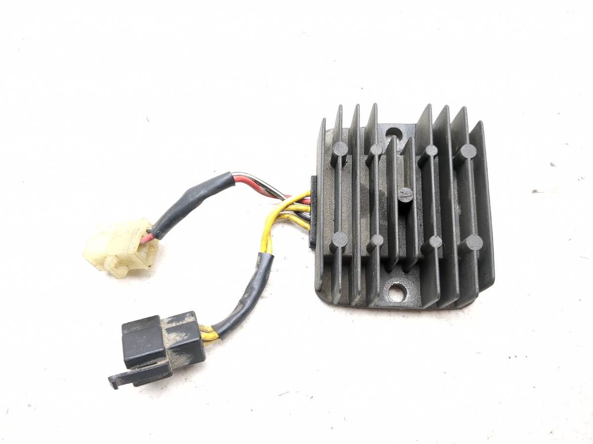 98 Suzuki LS650 Savage Voltage Regulator Rectifier SH535C