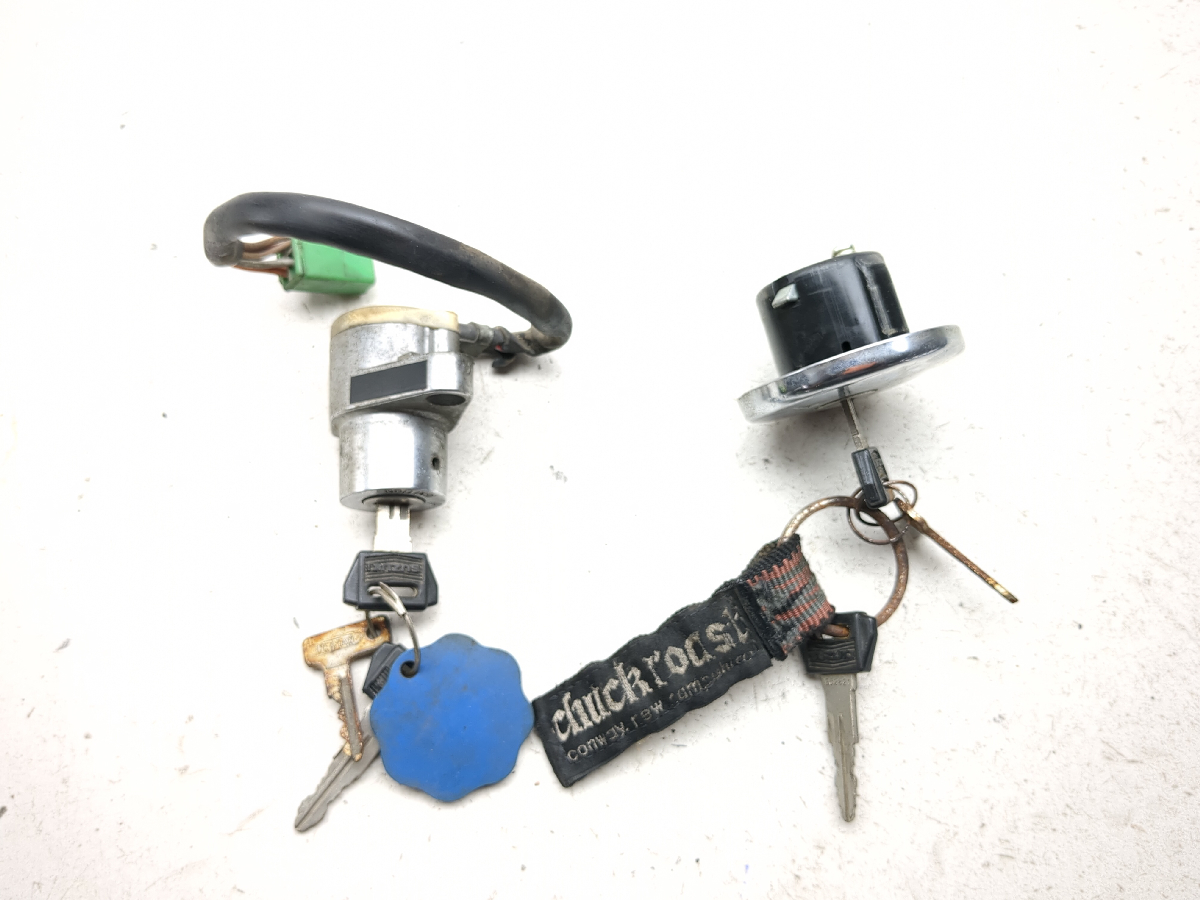 98 Suzuki LS650 Savage Lock Set Ignition Switch Cap And Key