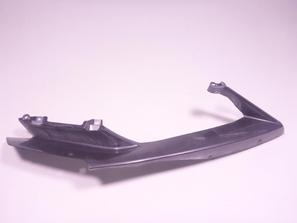 07 08 Yamaha R1 Right Mid Fairing Trim 4C8-2117W-00