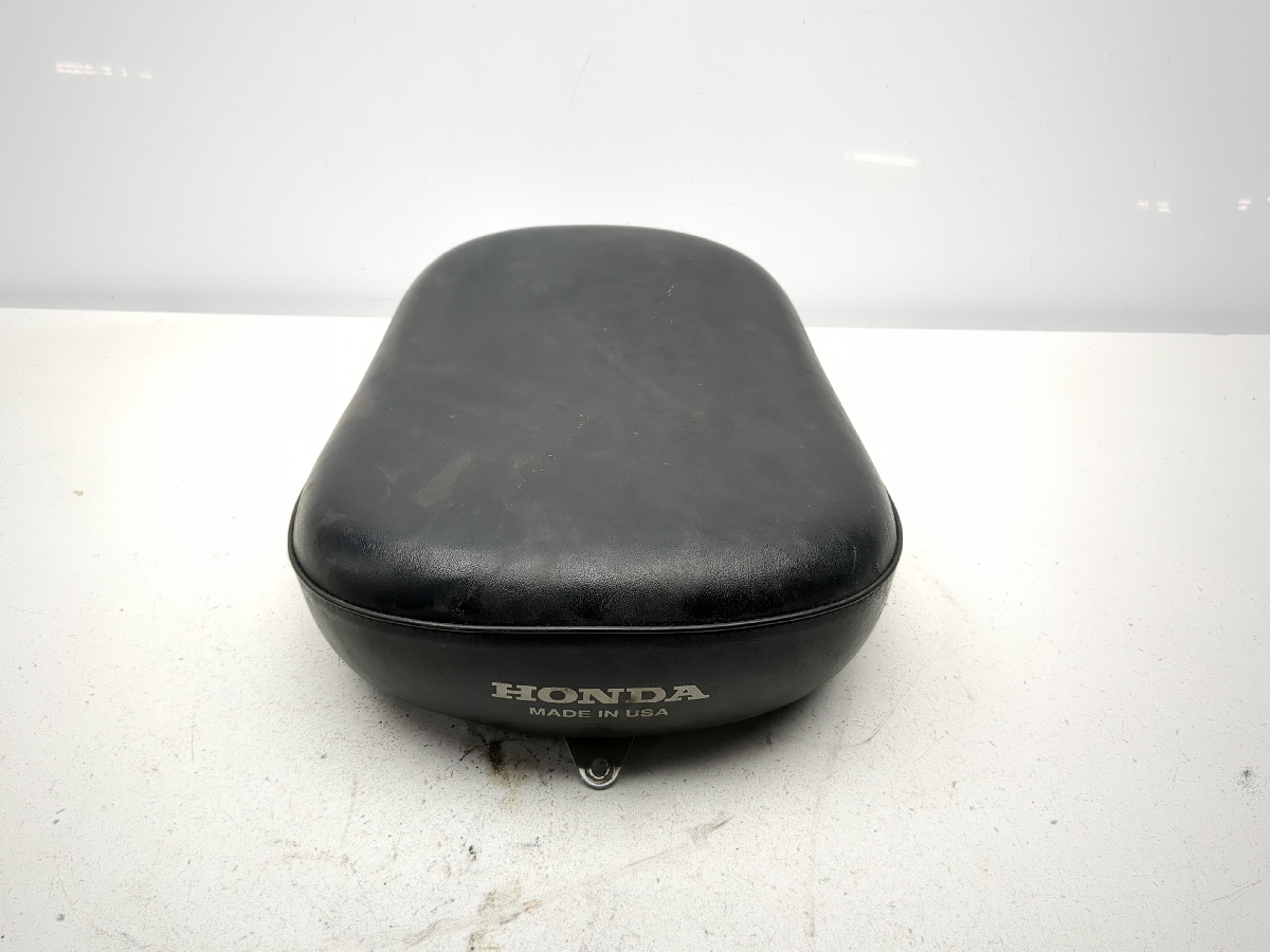 97-04 Honda Valkyrie Tourer 1500 GL1500CT Rear Passenger Seat