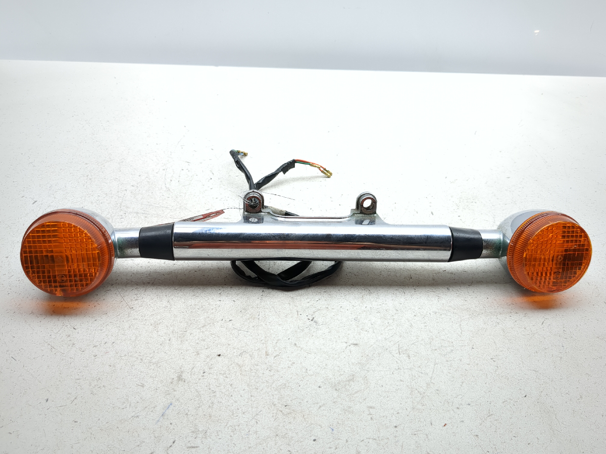 97-05 Honda Shadow Spirit VT1100C Front Turn Signal Light Bar