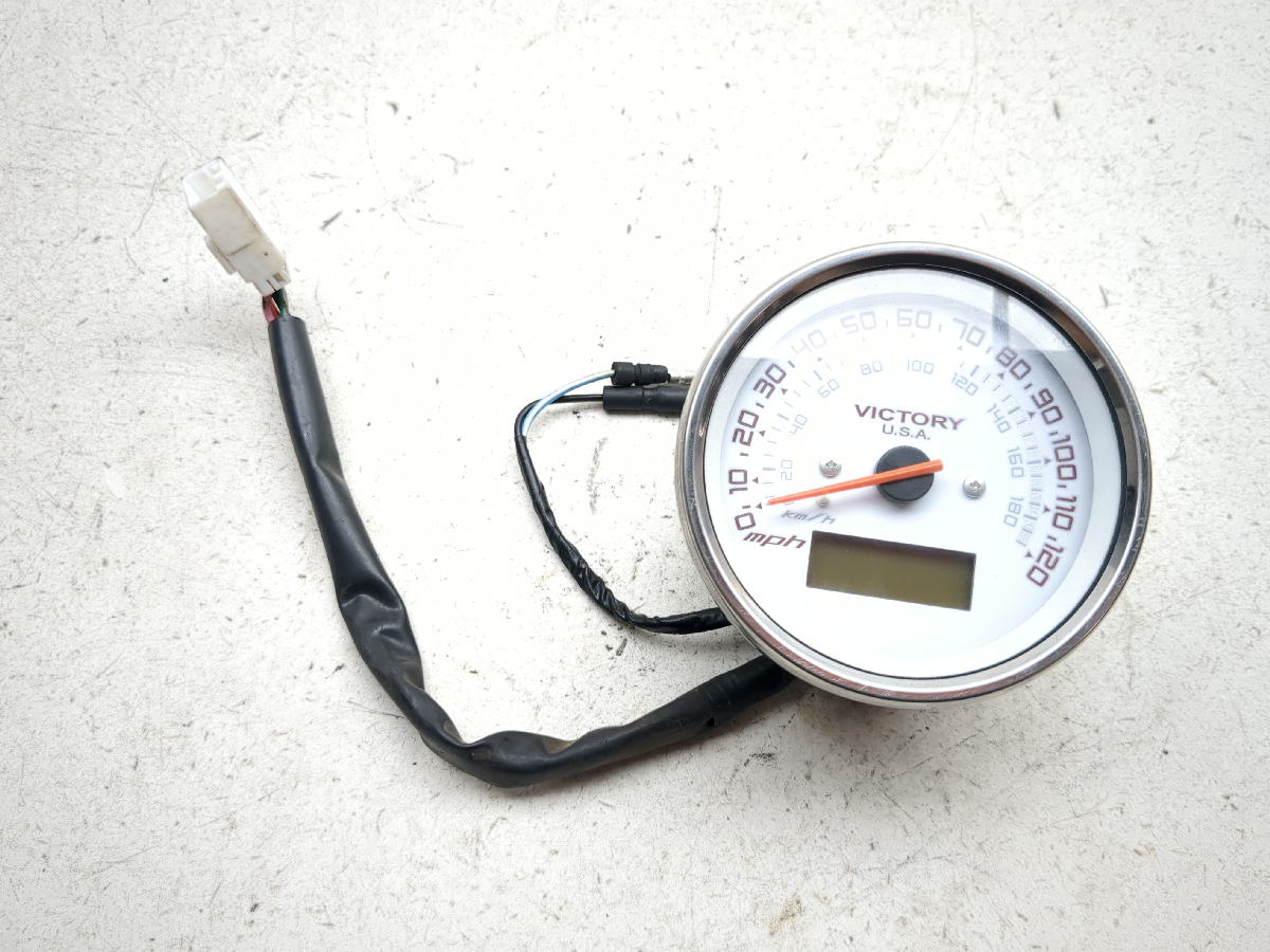 04-12 Victory Kingpin Gauge Speedometer Display