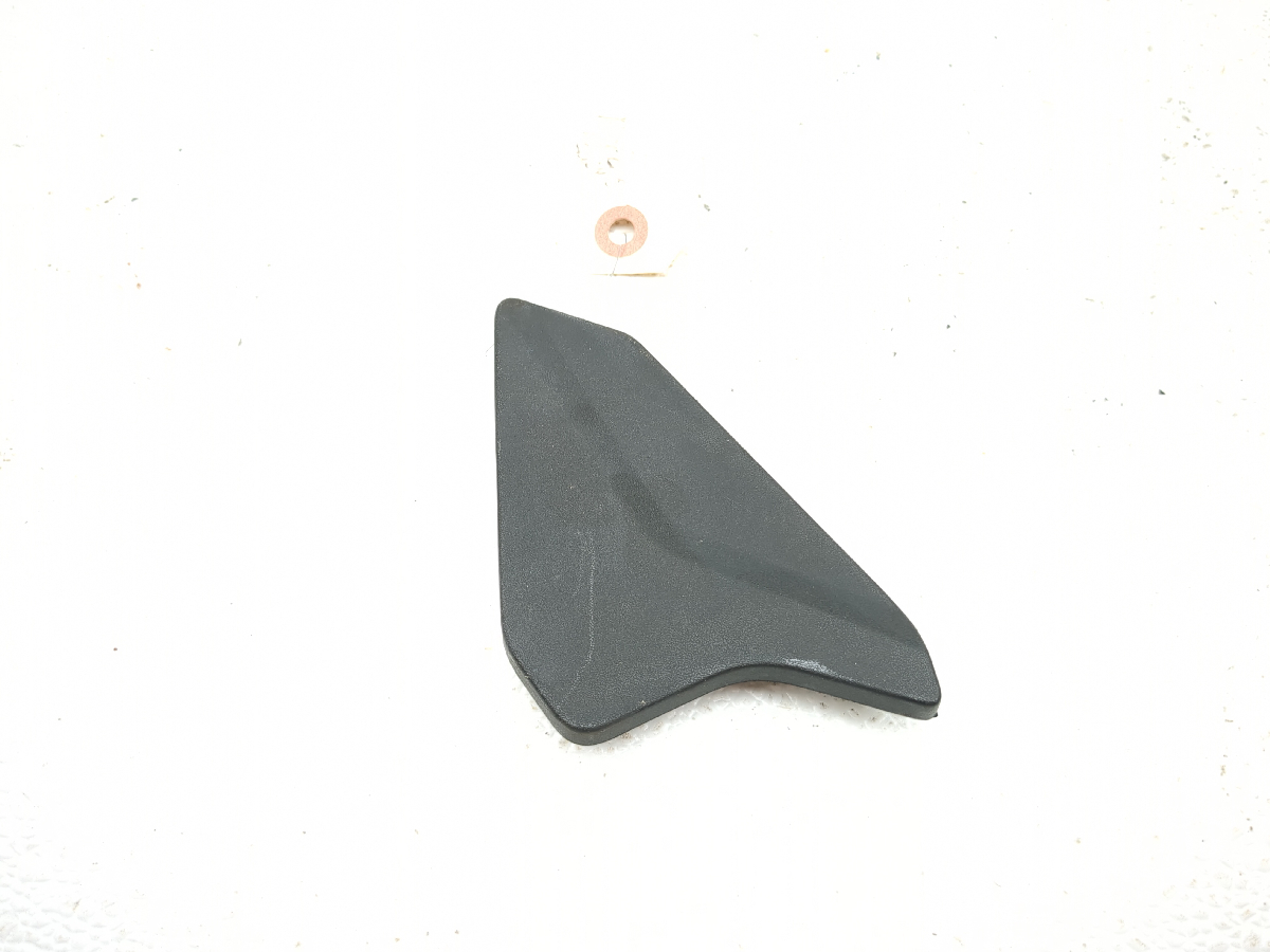 22-25 CFMoto 300SS Right Foot Rest Bracket Trim Fairing Cover Panel