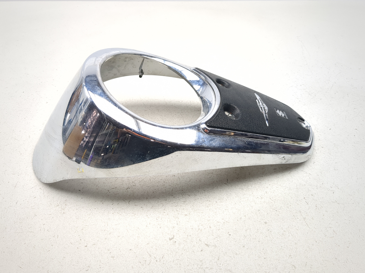 08 09 Suzuki C109R VLR1800 Front Gas Fuel Tank Trim Cover l44290-22H00