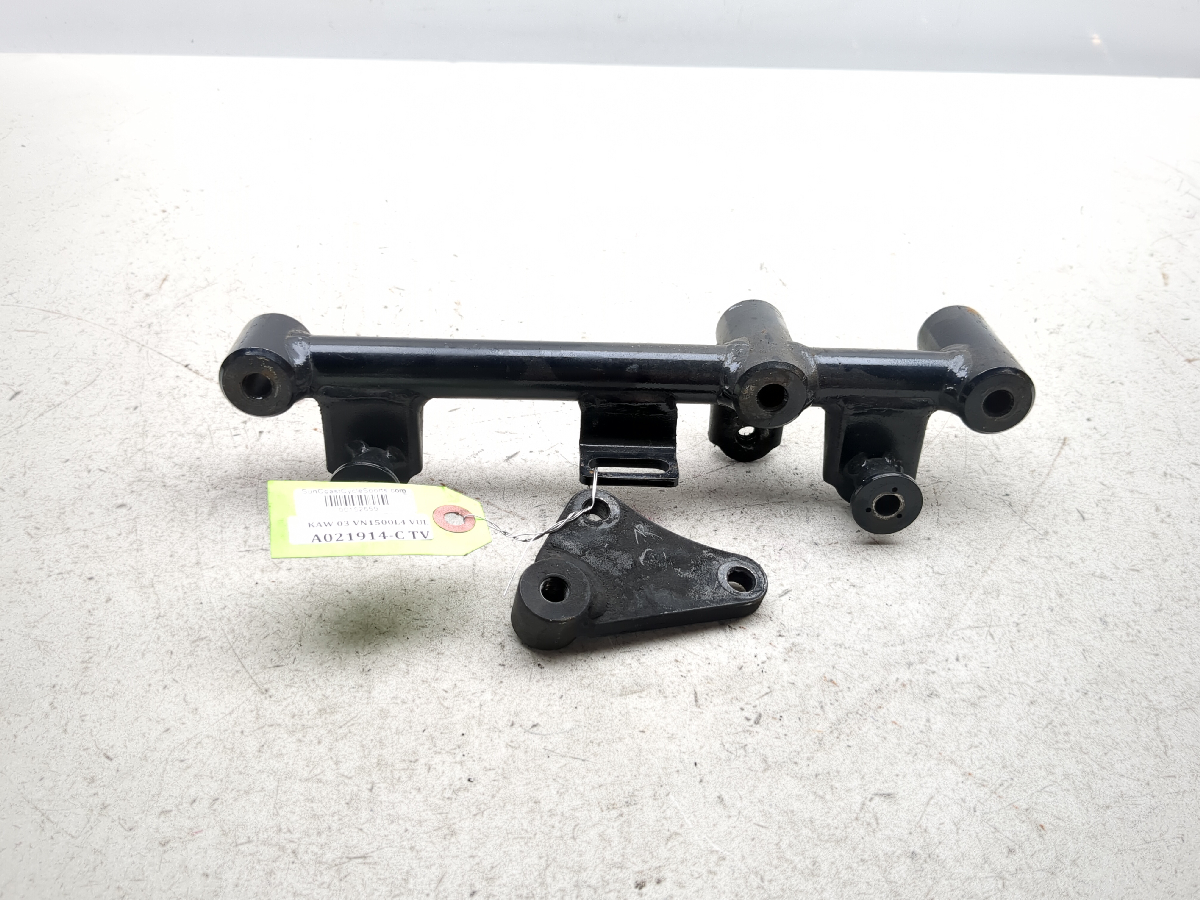 98-04 Kawasaki VN1500 Vulcan Nomad FI Rear Left Saddle Bag Mount