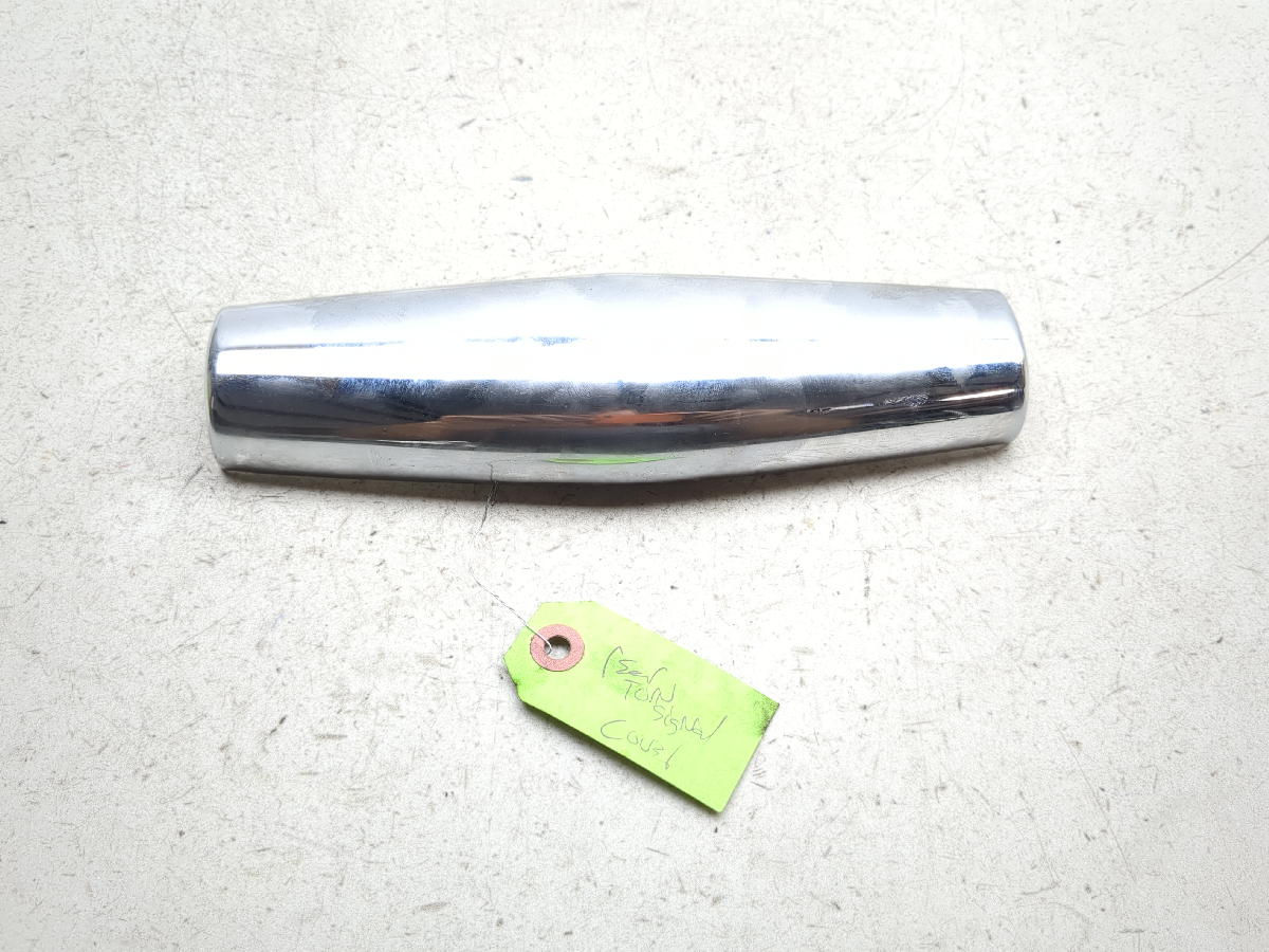 98-04 Kawasaki VN1500 Vulcan Nomad FI Rear Turn Signal Cover