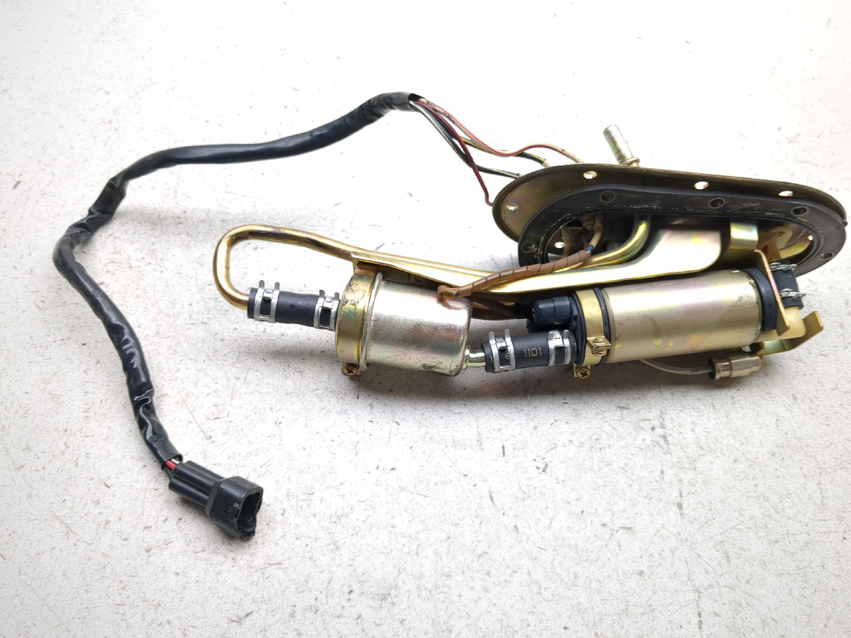 98-04 Kawasaki VN1500 Vulcan Nomad FI Petrol Gas Fuel Pump 49040-1071