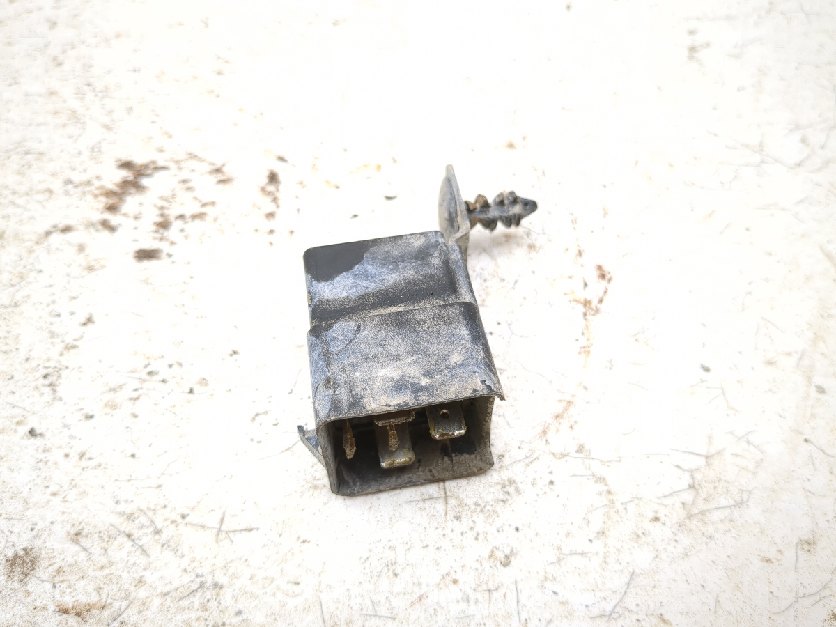 04-16 John Deere Gator HPX 4x4 Relay A