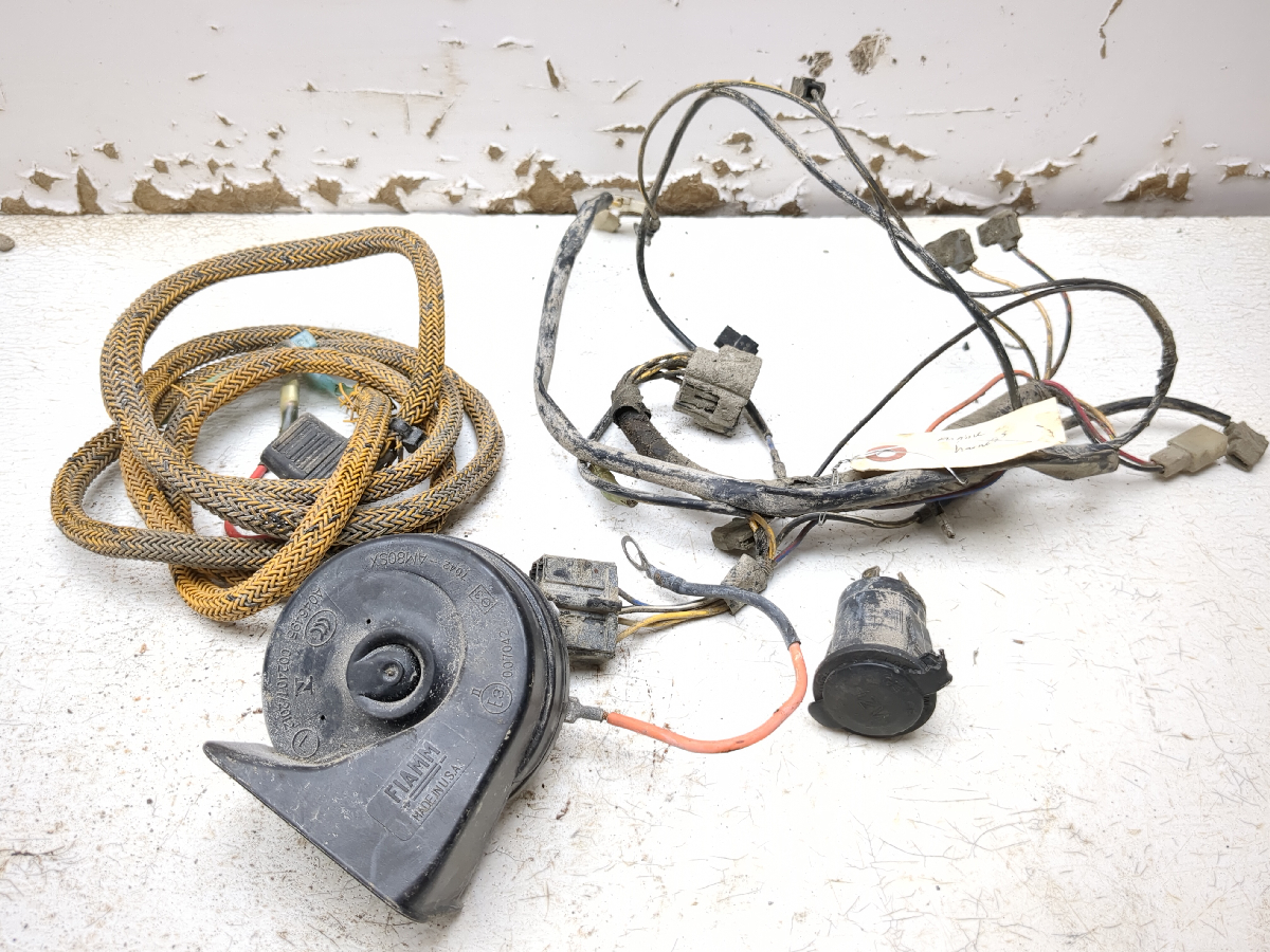 04-16 John Deere Gator HPX 4x4 Relay Set Horn Power Socket Engine Sub Harness