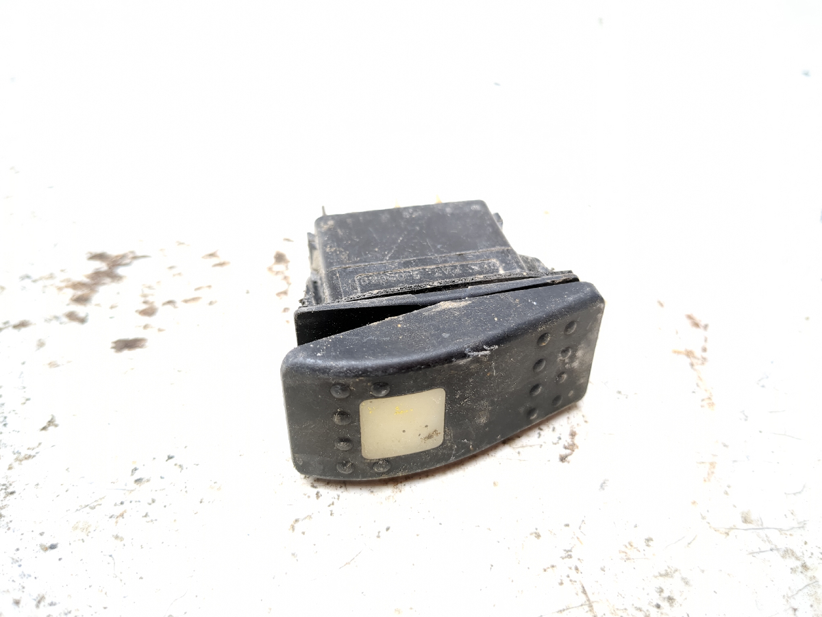 04-16 John Deere Gator HPX 4x4 Accessory Switch