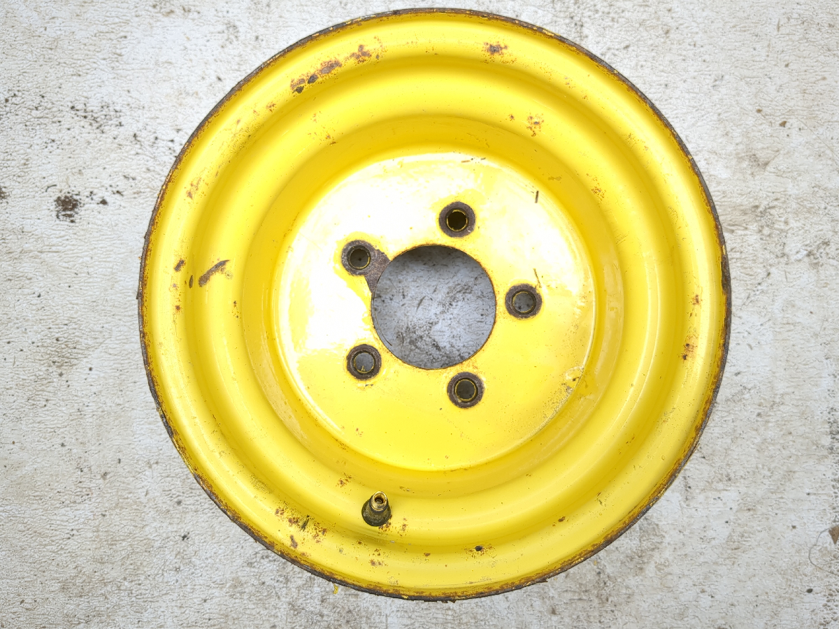 04-16 John Deere Gator HPX 4x4 Wheel Rim Bent Lip 11X8 A