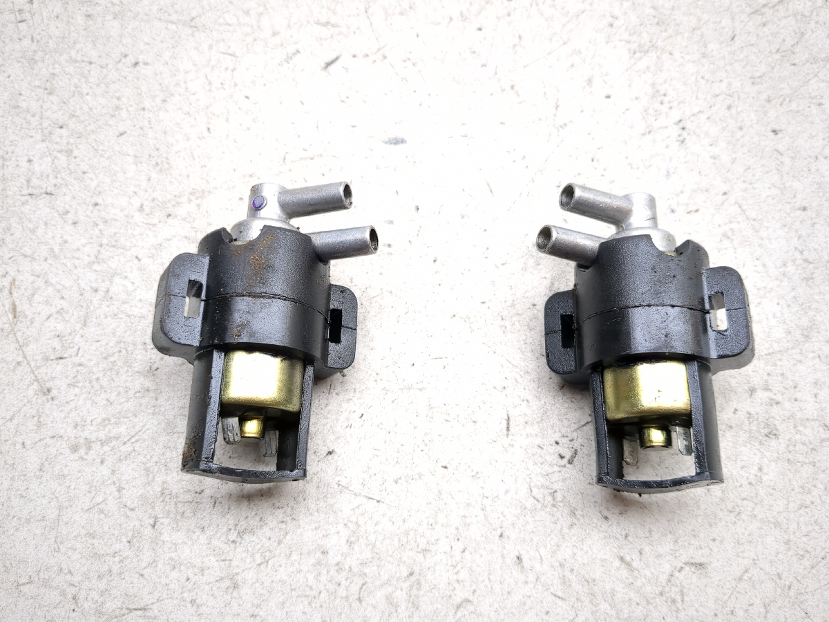 98-04 Kawasaki VN1500 Vulcan Nomad FI Air Valves Set