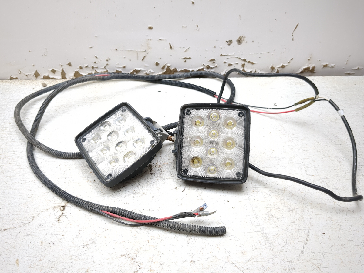 04-16 John Deere Gator HPX 4x4 Aftermarket Front Position Map Light Lamp Running