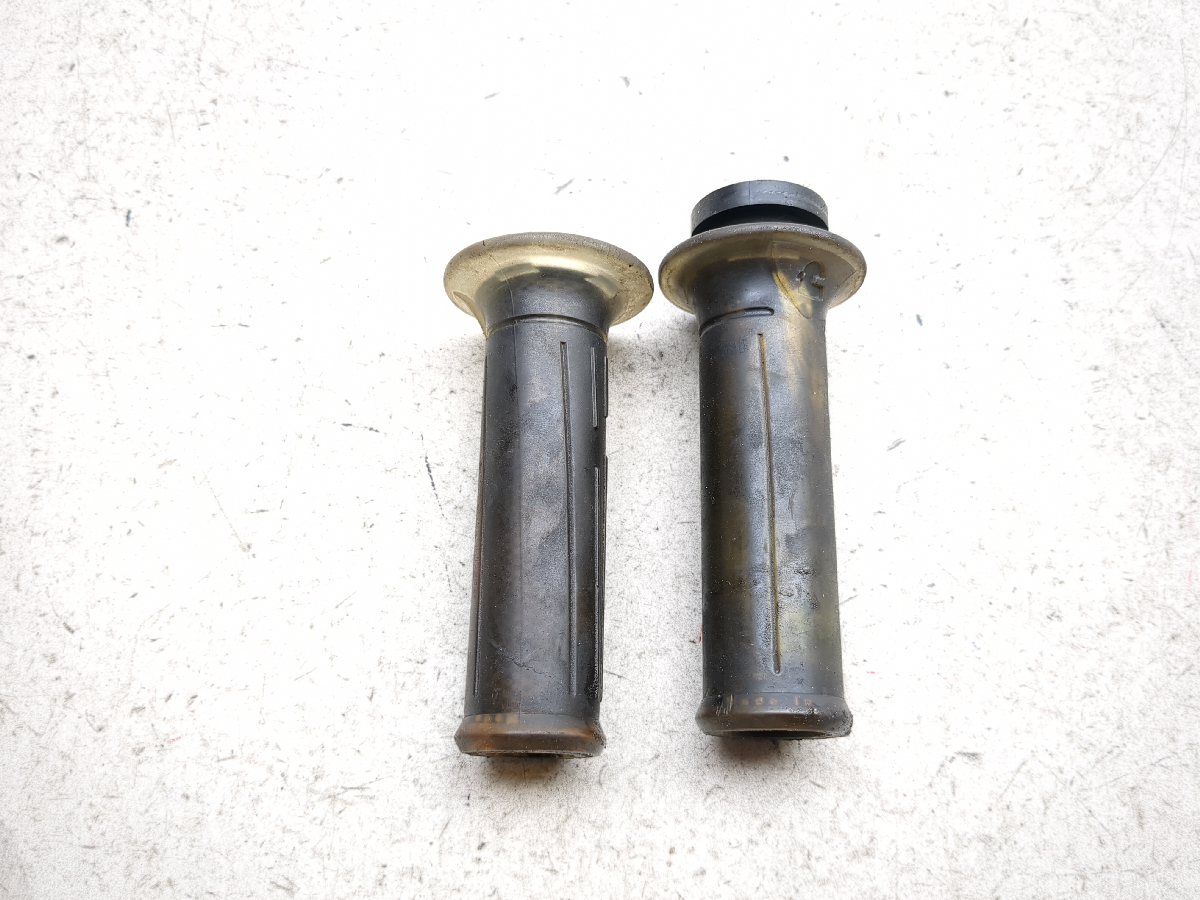 03-05 Yamaha YZF R6 Throttle Tube And Grips TRSH DW