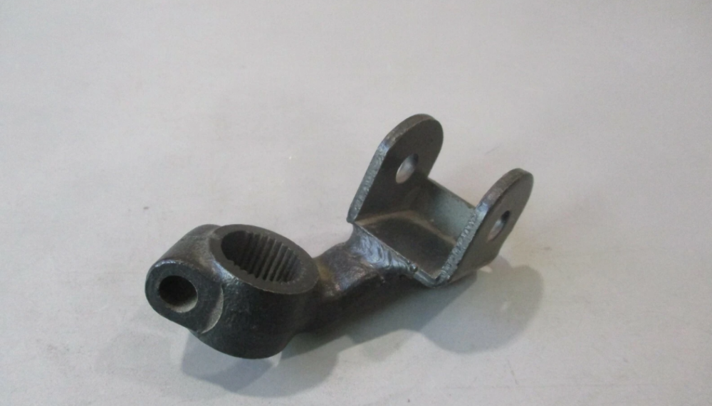 Yamaha FOOT REST PEG BRACKET / 1M1-27412-00