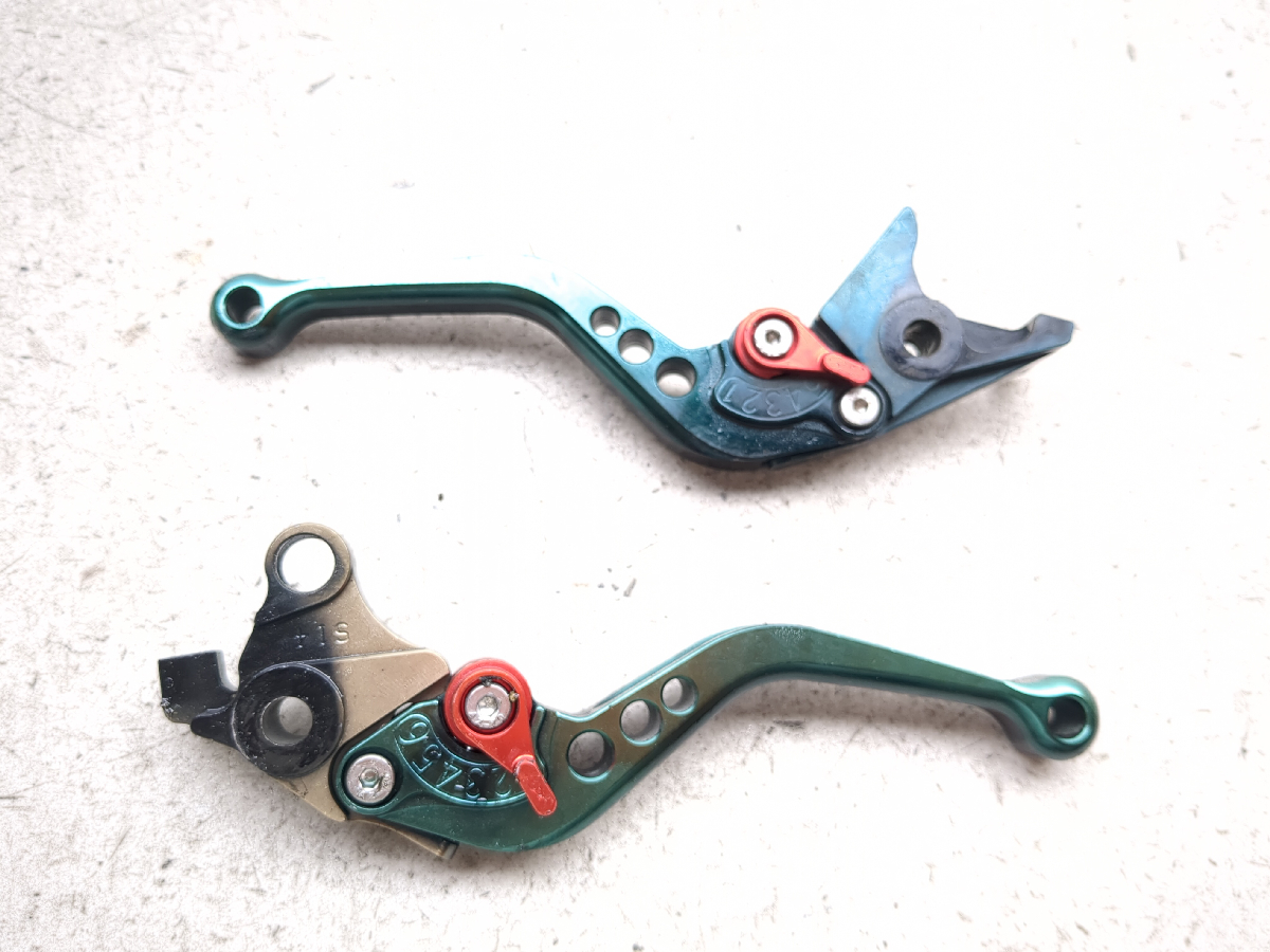 08-18 Suzuki Hayabusa GSX1300R Aftermarket Levers Clutch and Front Brake