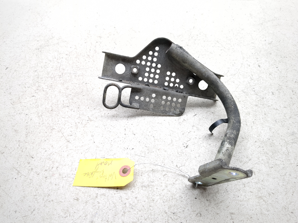 08-18 Suzuki Hayabusa GSX1300R Voltage Regulator Mount Bracket Holder