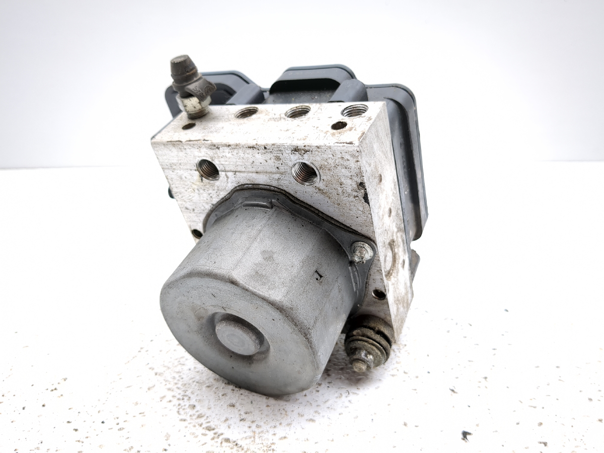 13-15 Can Am Spyder Roadster ST ABS Brake Pump Module 710002377