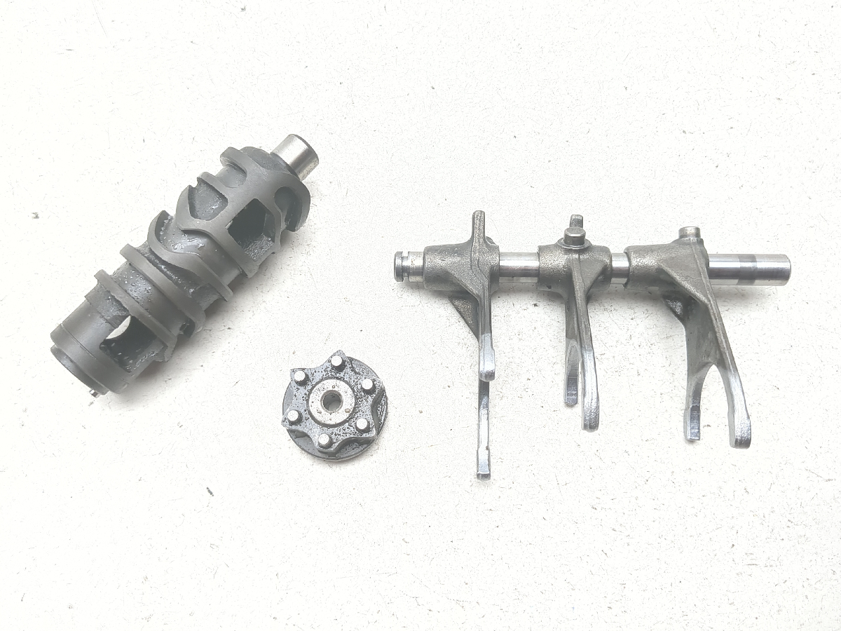 86-06 Kawasaki Concours ZG1000Transmission Shift Shifter Forks and Drum