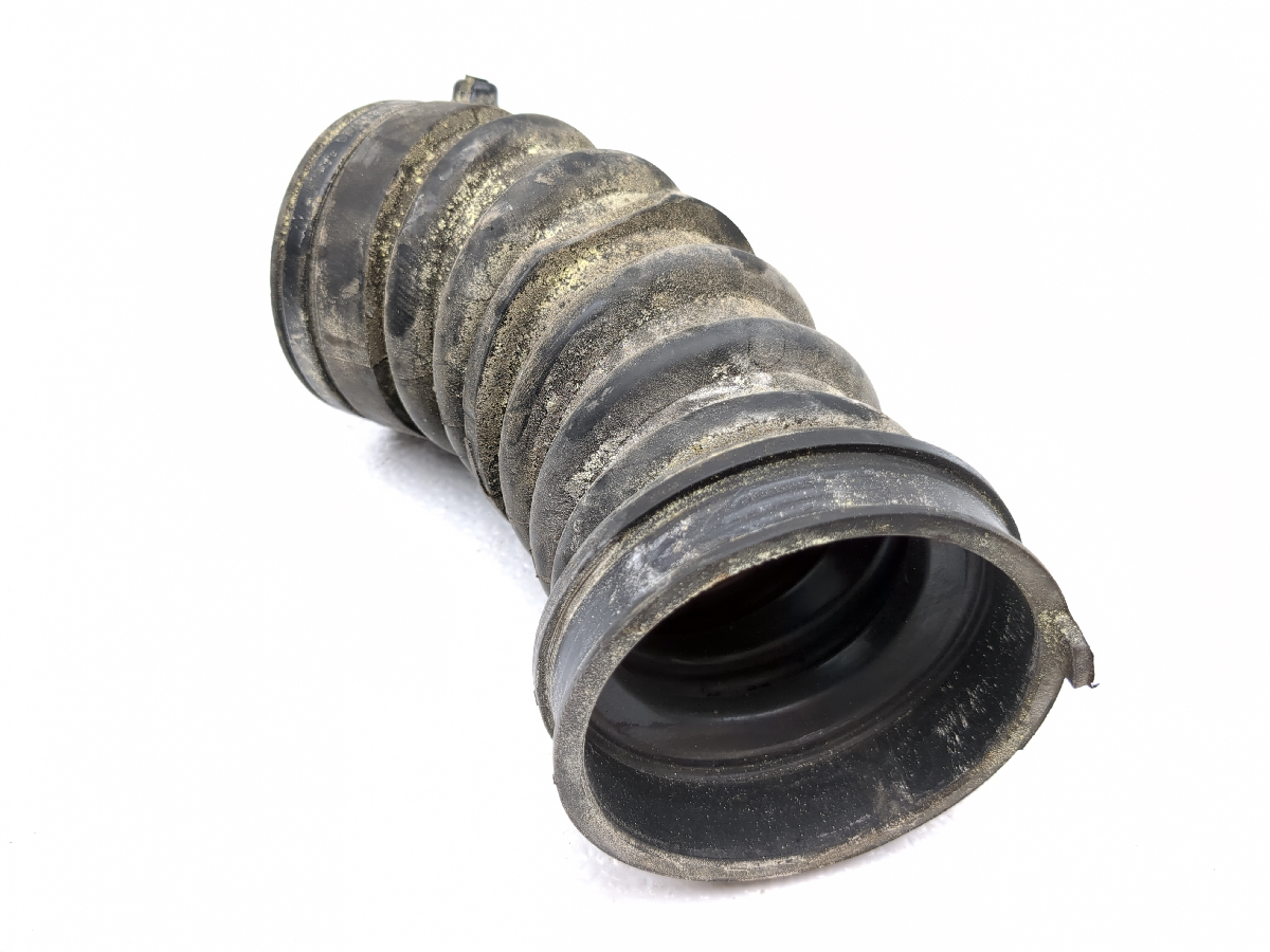13-15 Can Am Spyder Roadster ST Air Hose Duct 707800460