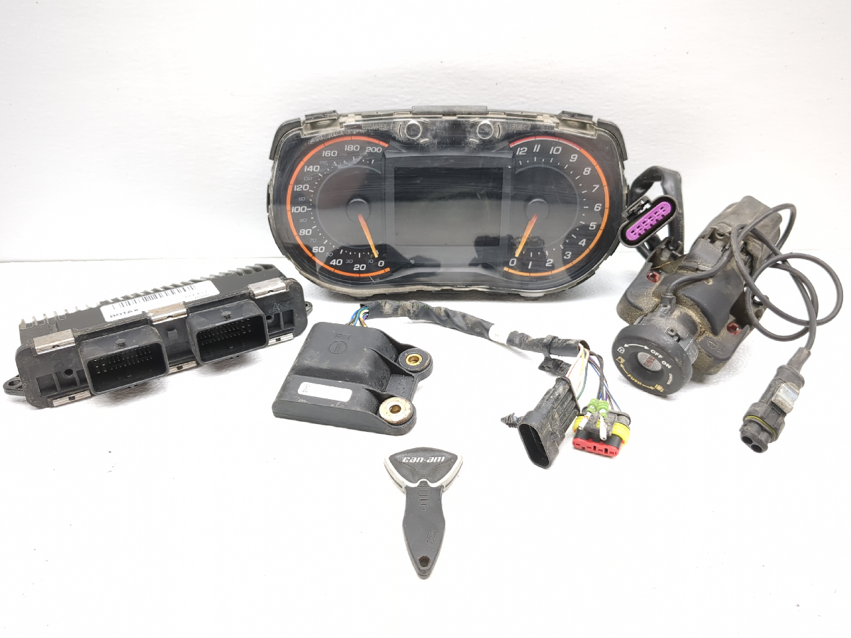 13-15 Can Am Spyder Roadster ST Speedometer Ignition Key ECM Immobilizer 666063