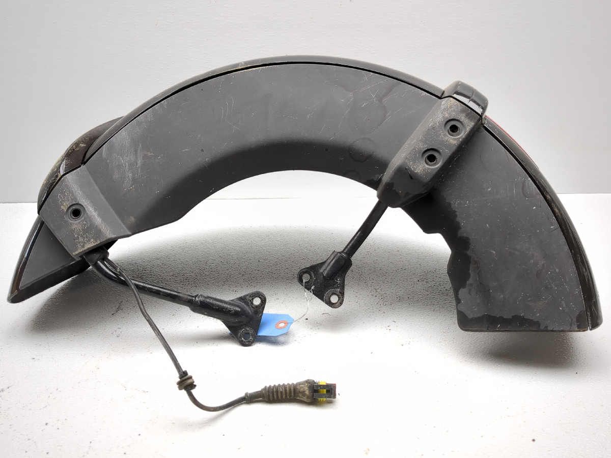 13-15 Can Am Spyder Roadster ST Front Right Front Wheel Fender 705007617