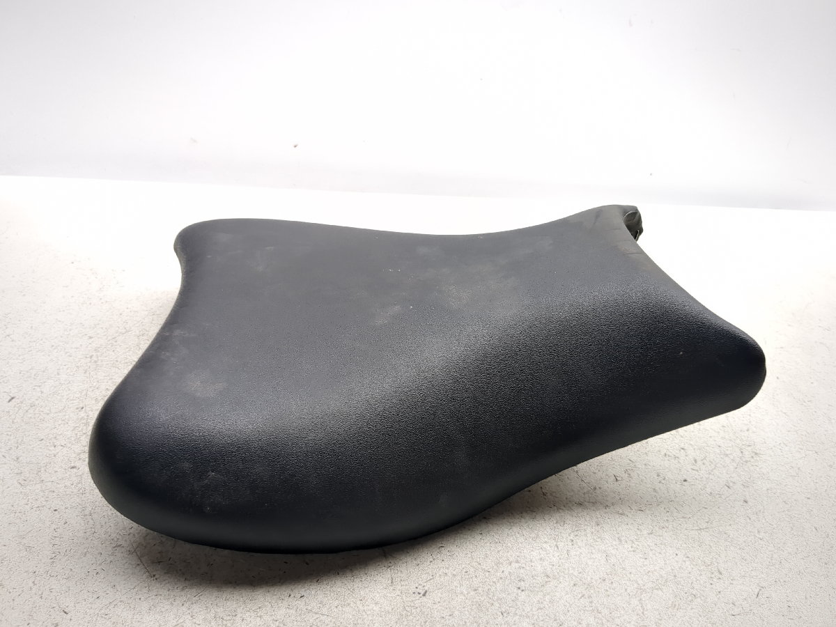 08-18 Suzuki Hayabusa GSX1300R Front Driver Seat 320120