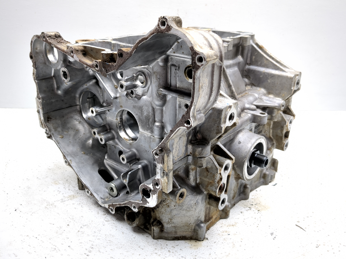 18-25 Kubota RTV XG850 Sidekick Engine Motor Case Block
