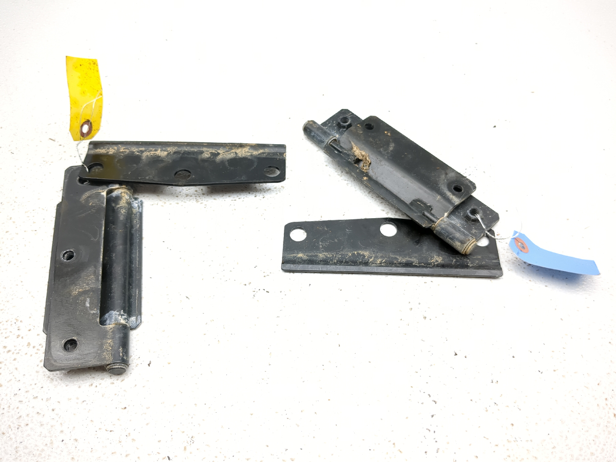 18-25 Kubota RTV XG850 Sidekick Front Door Hinge Brackets Set