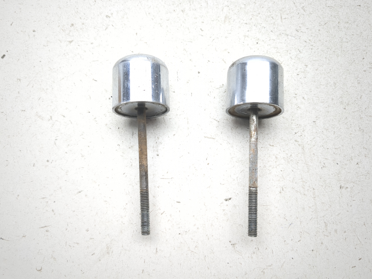 98-04 Suzuki VZ800 Marauder Handle Bar Ends