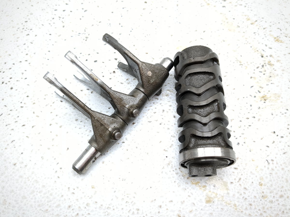 09-12 Kawasaki Ninja ZX6R Transmission Shift Shifter Forks and Drum