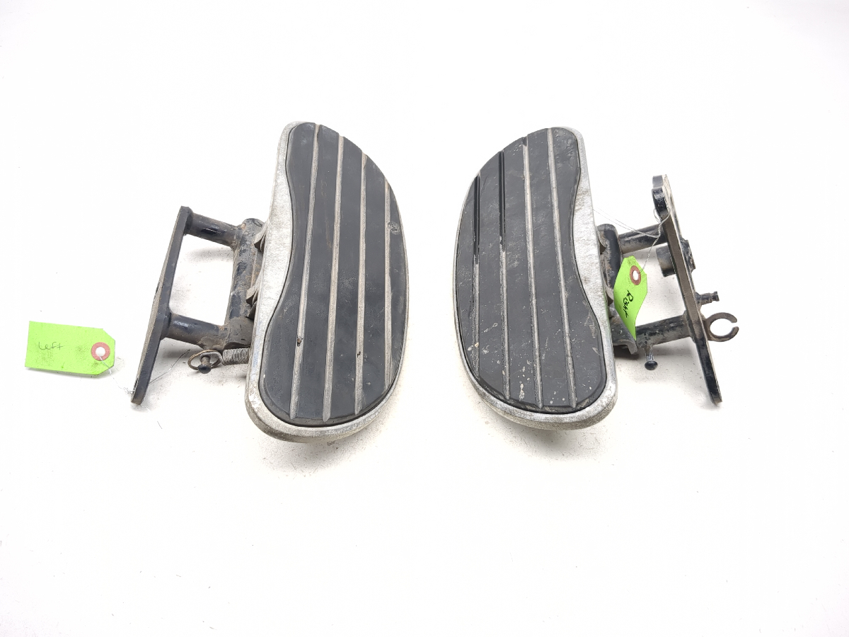 05-08 Kawasaki VN1600 Vulcan Nomad Front Floorboard Floor Boards