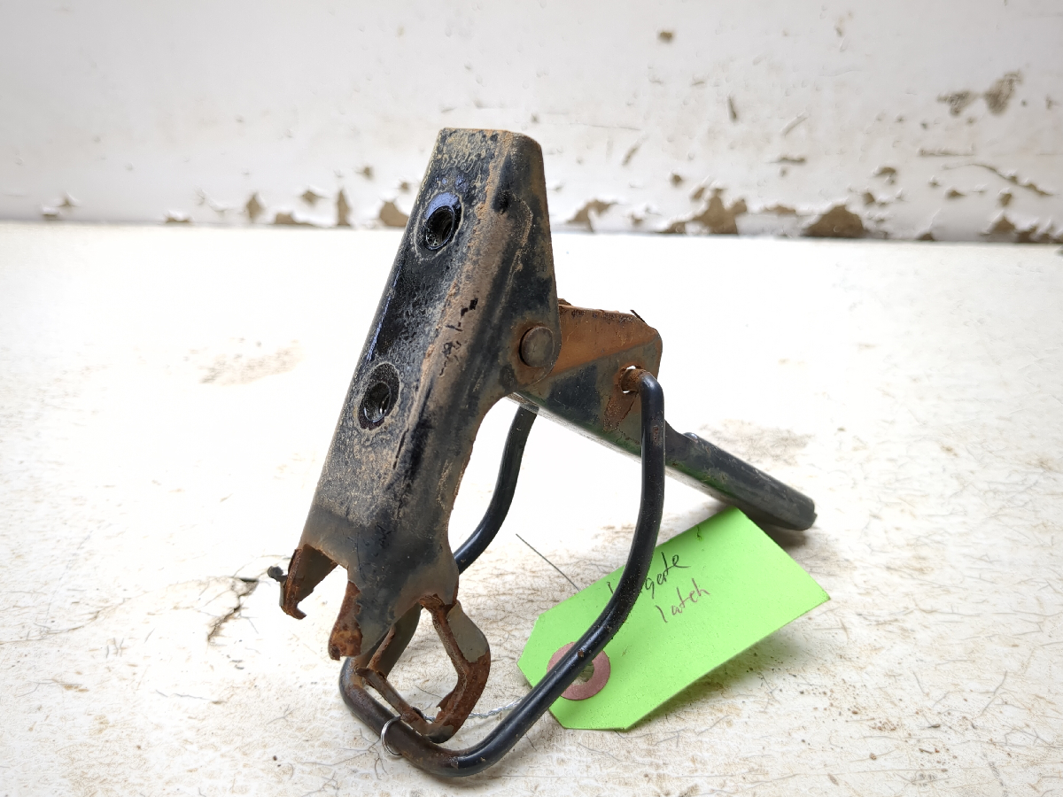 19 Kawasaki Mule Pro DXT KAF1000 Rear Left Tailgate Latch