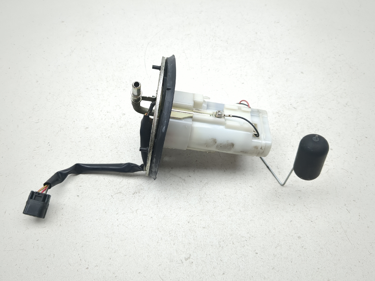 13-18 Honda CB500X Petrol Gas Fuel Pump Assembly UC-T35HU61