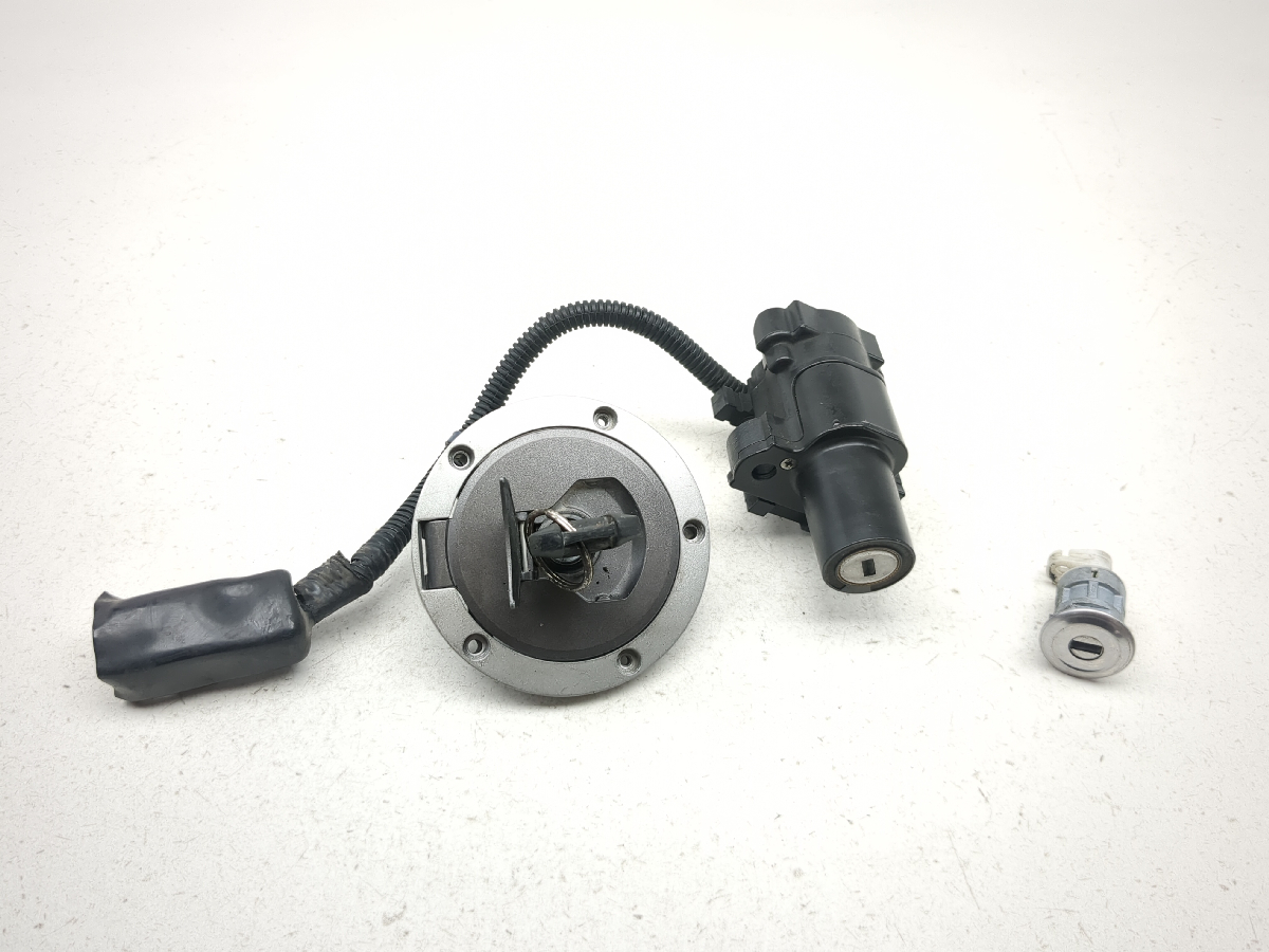 13-18 Honda CB500X  Lock Set Ignition Switch Cap And Key